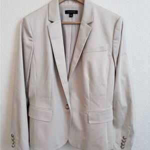Ann Taylor Classic Beige Blazer – Size 12